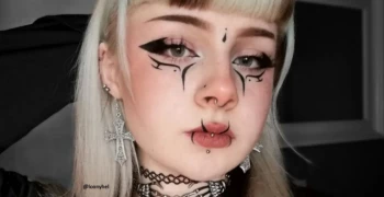 Easy Gothic Makeup Looks You Can Do Yourself