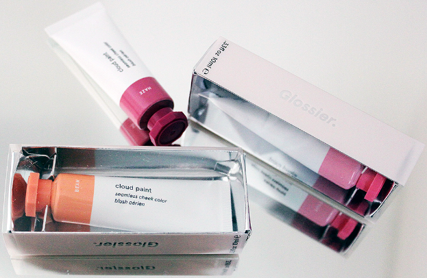 How To Put On Glossier Cloud Paint For A Rosy Cheek Look